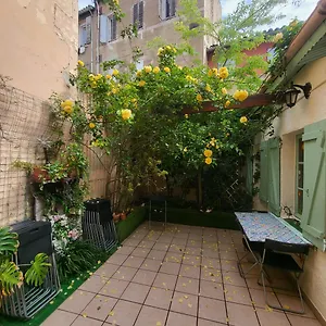 2p. Jardin Calme Centre-ville Apartment